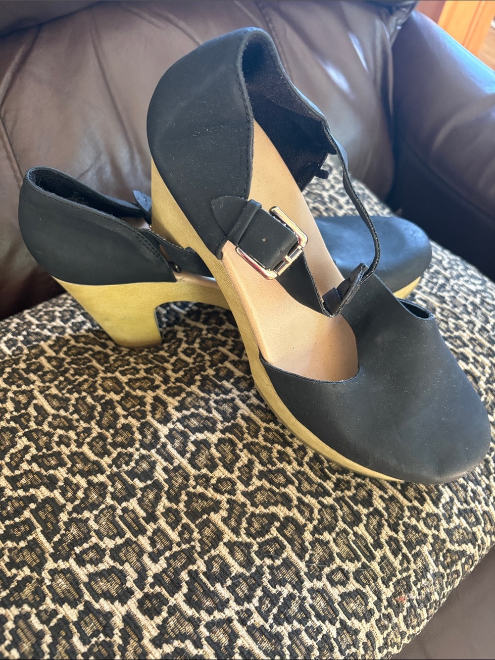 Old Navy Black Mary Jane Block Heel  - Women's Size 10